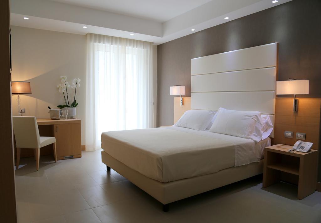 Hotel San Giorgio Vasto Rum bild